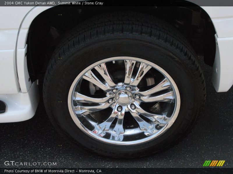 Summit White / Stone Gray 2004 GMC Yukon Denali AWD