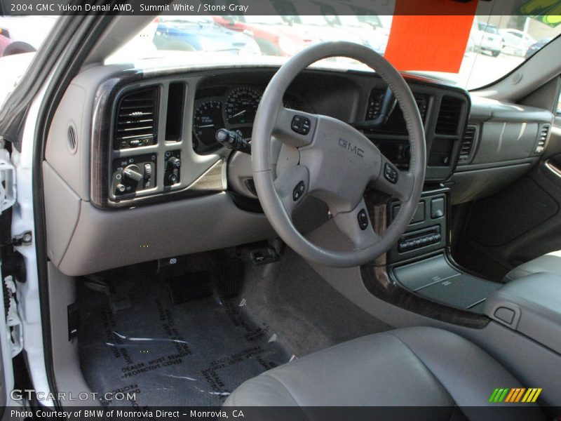 Summit White / Stone Gray 2004 GMC Yukon Denali AWD