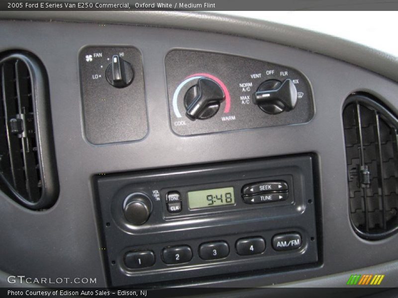 Audio System of 2005 E Series Van E250 Commercial