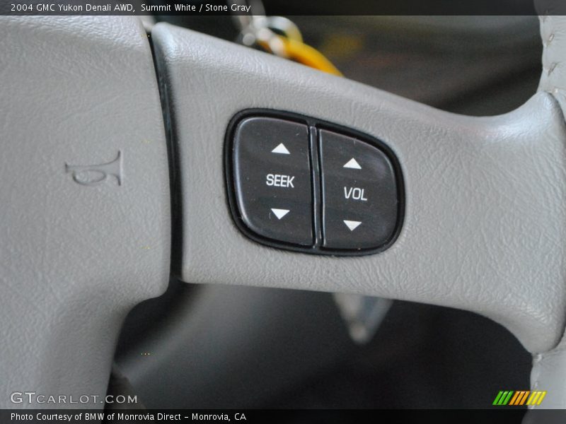 Summit White / Stone Gray 2004 GMC Yukon Denali AWD