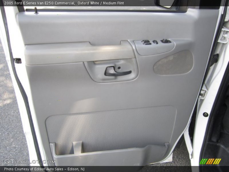 Oxford White / Medium Flint 2005 Ford E Series Van E250 Commercial