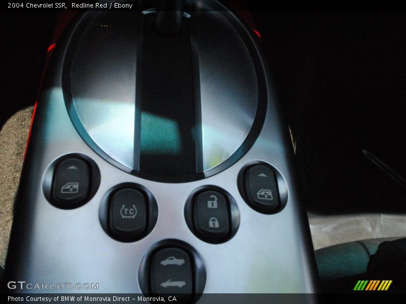 Redline Red / Ebony 2004 Chevrolet SSR