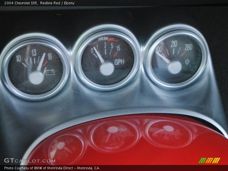 Redline Red / Ebony 2004 Chevrolet SSR