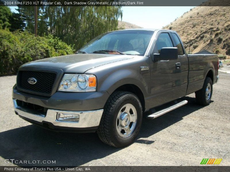 Front 3/4 View of 2004 F150 XLT Regular Cab