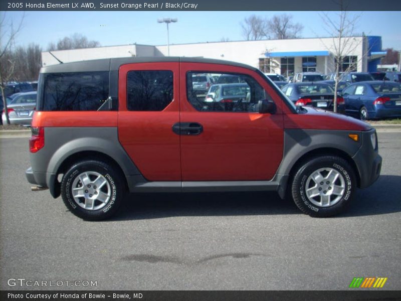 Sunset Orange Pearl / Black/Gray 2005 Honda Element LX AWD