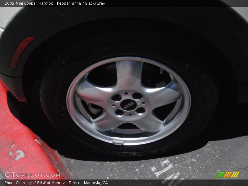 Pepper White / Black/Grey 2009 Mini Cooper Hardtop