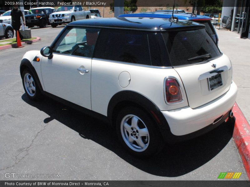 Pepper White / Black/Grey 2009 Mini Cooper Hardtop