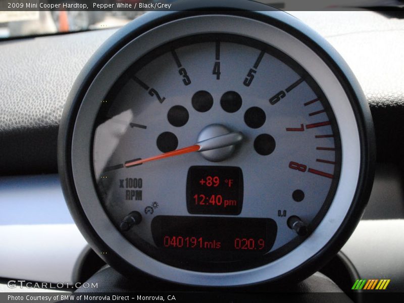 Pepper White / Black/Grey 2009 Mini Cooper Hardtop