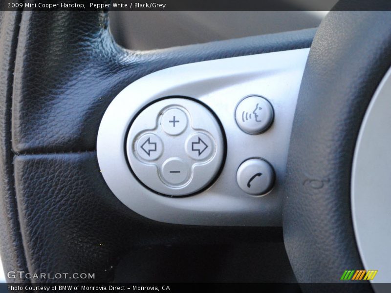 Pepper White / Black/Grey 2009 Mini Cooper Hardtop