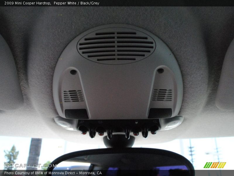 Pepper White / Black/Grey 2009 Mini Cooper Hardtop