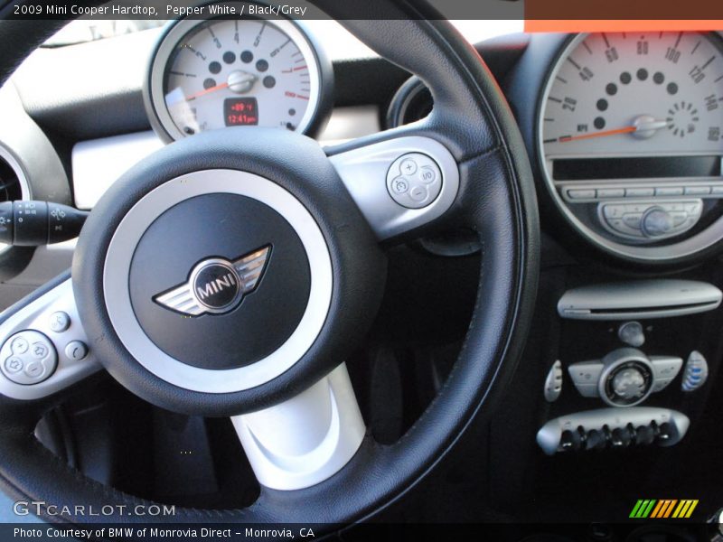 Pepper White / Black/Grey 2009 Mini Cooper Hardtop