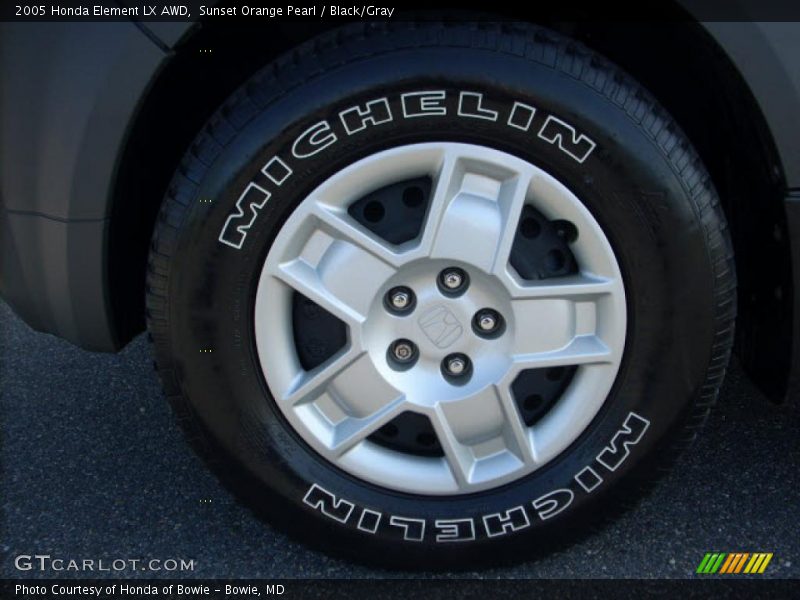 Sunset Orange Pearl / Black/Gray 2005 Honda Element LX AWD
