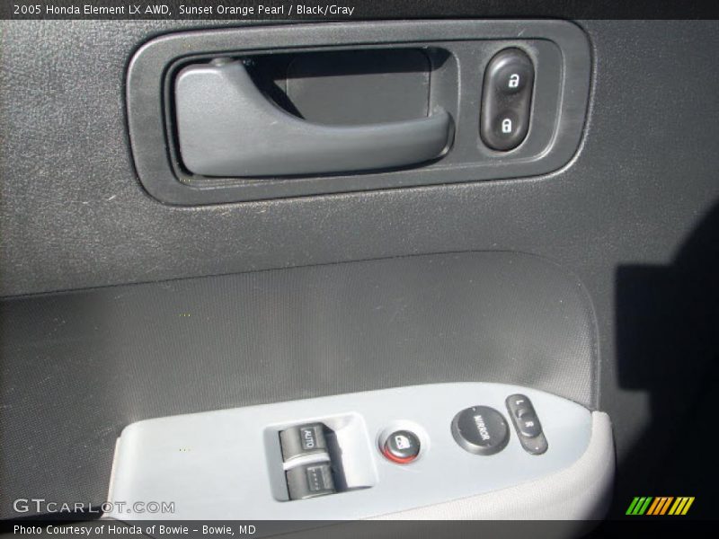 Sunset Orange Pearl / Black/Gray 2005 Honda Element LX AWD