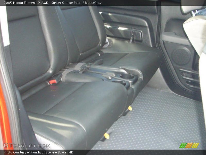 Sunset Orange Pearl / Black/Gray 2005 Honda Element LX AWD