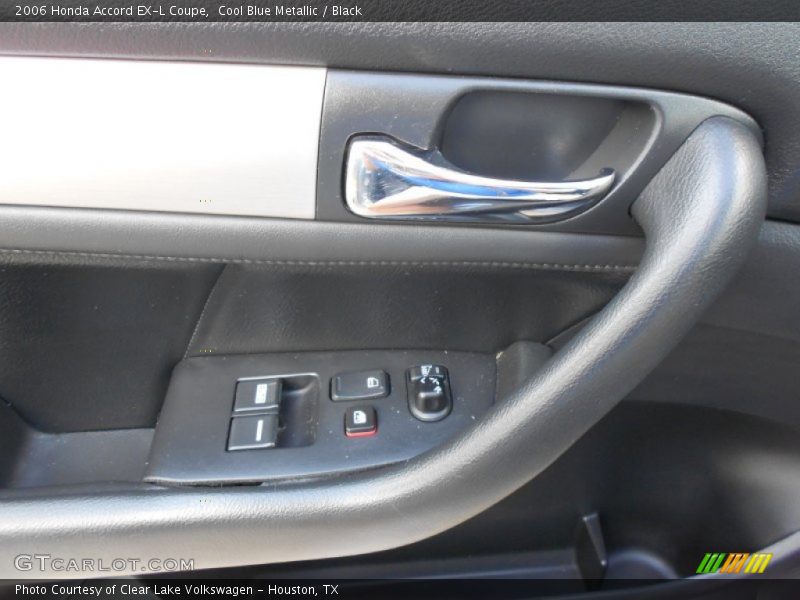 Controls of 2006 Accord EX-L Coupe