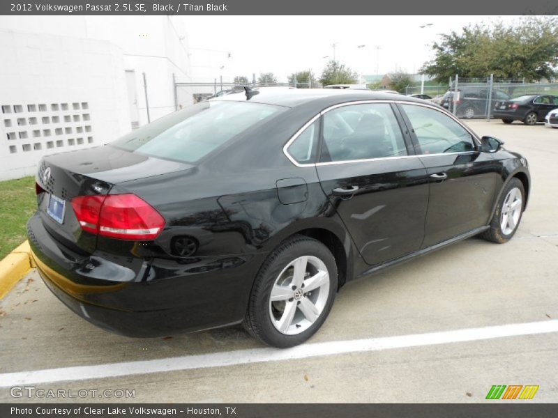 Black / Titan Black 2012 Volkswagen Passat 2.5L SE