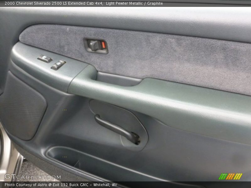 Light Pewter Metallic / Graphite 2000 Chevrolet Silverado 2500 LS Extended Cab 4x4