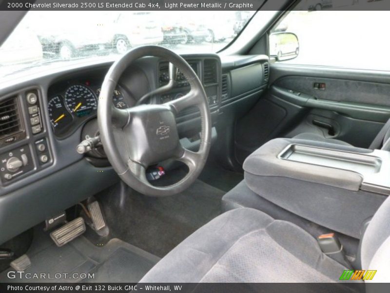 Light Pewter Metallic / Graphite 2000 Chevrolet Silverado 2500 LS Extended Cab 4x4