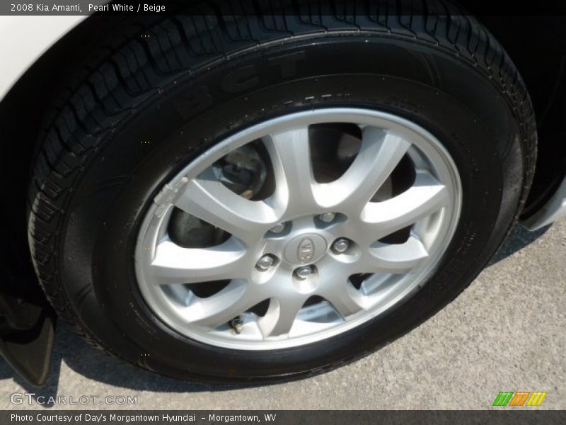Pearl White / Beige 2008 Kia Amanti