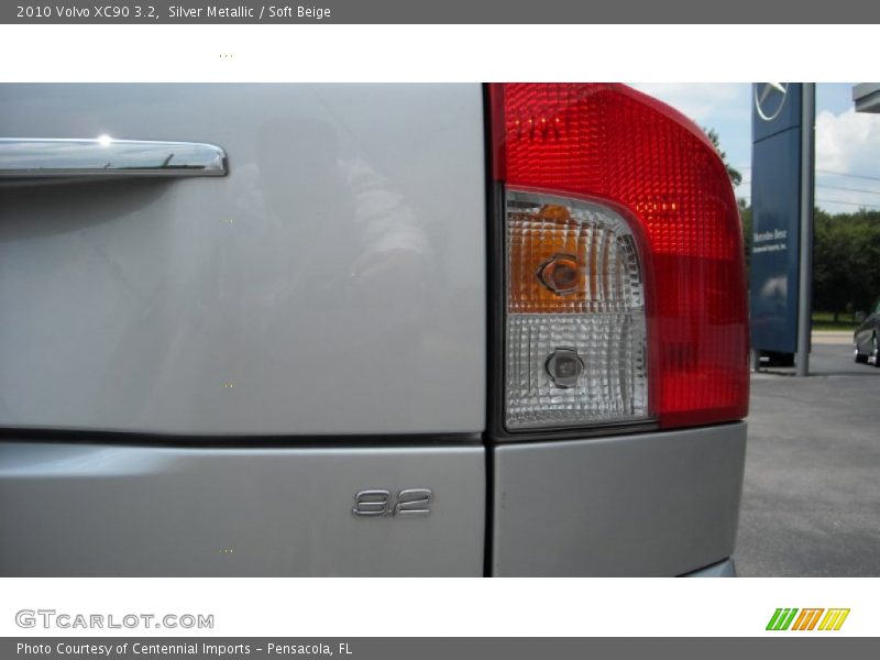 Silver Metallic / Soft Beige 2010 Volvo XC90 3.2