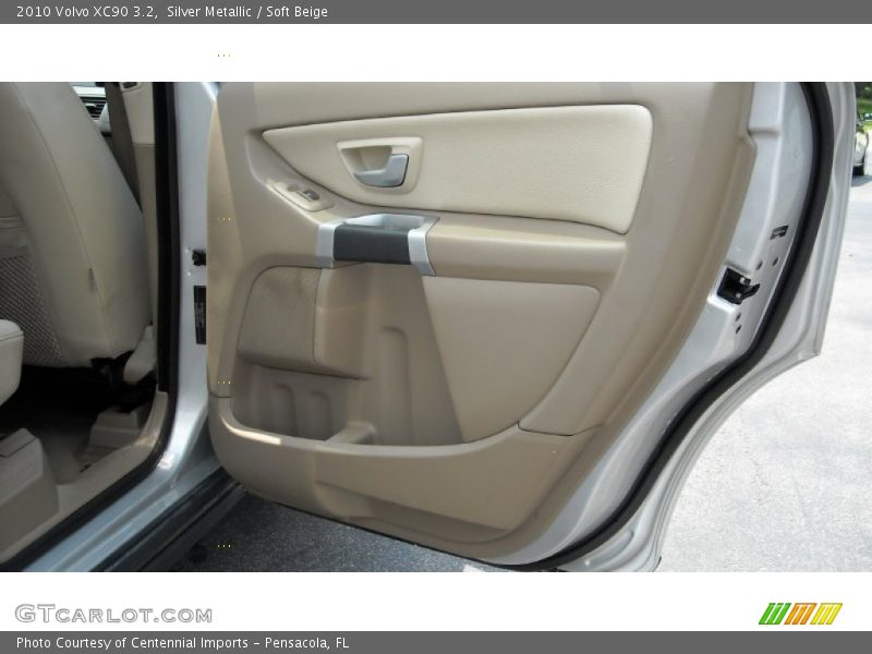 Silver Metallic / Soft Beige 2010 Volvo XC90 3.2