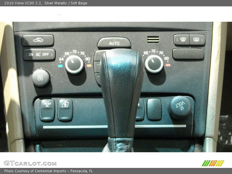 Silver Metallic / Soft Beige 2010 Volvo XC90 3.2