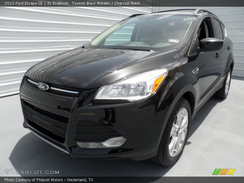 Tuxedo Black Metallic / Charcoal Black 2013 Ford Escape SE 1.6L EcoBoost