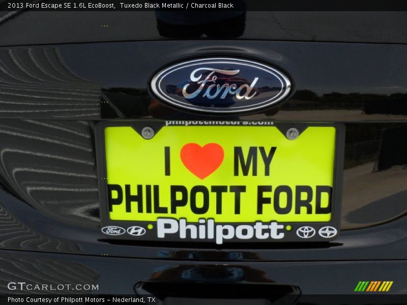 Tuxedo Black Metallic / Charcoal Black 2013 Ford Escape SE 1.6L EcoBoost