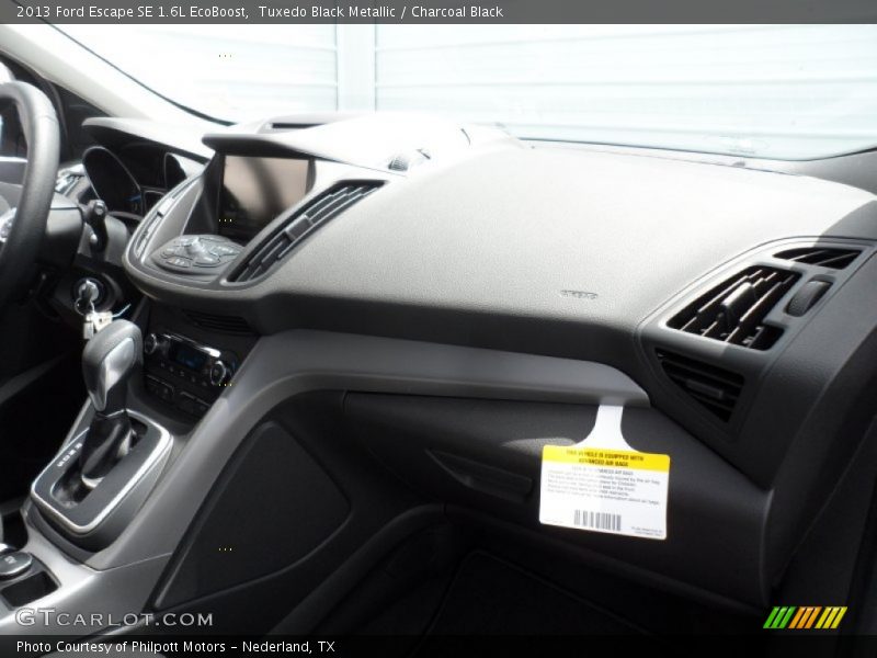 Tuxedo Black Metallic / Charcoal Black 2013 Ford Escape SE 1.6L EcoBoost