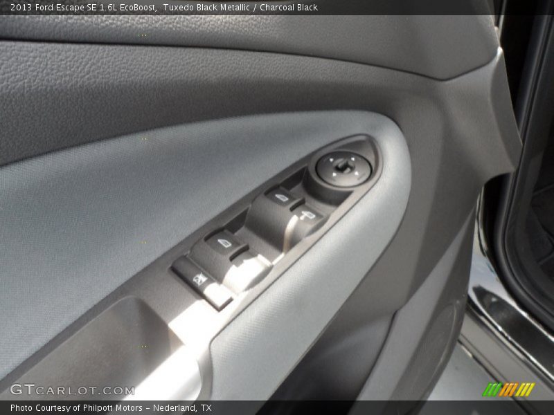 Tuxedo Black Metallic / Charcoal Black 2013 Ford Escape SE 1.6L EcoBoost