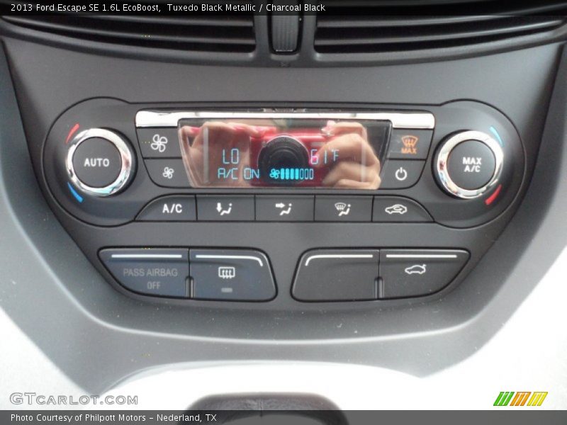 Controls of 2013 Escape SE 1.6L EcoBoost