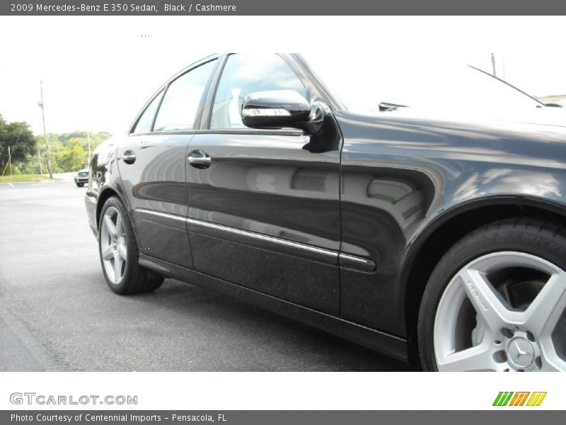 Black / Cashmere 2009 Mercedes-Benz E 350 Sedan
