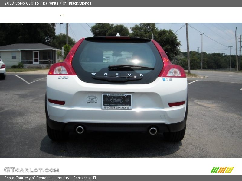 Ice White / Off Black/Blonde 2013 Volvo C30 T5