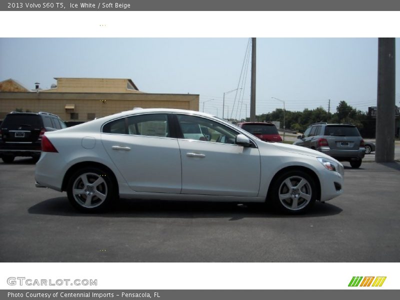 Ice White / Soft Beige 2013 Volvo S60 T5