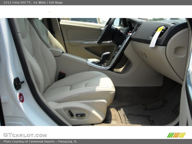 Ice White / Soft Beige 2013 Volvo S60 T5