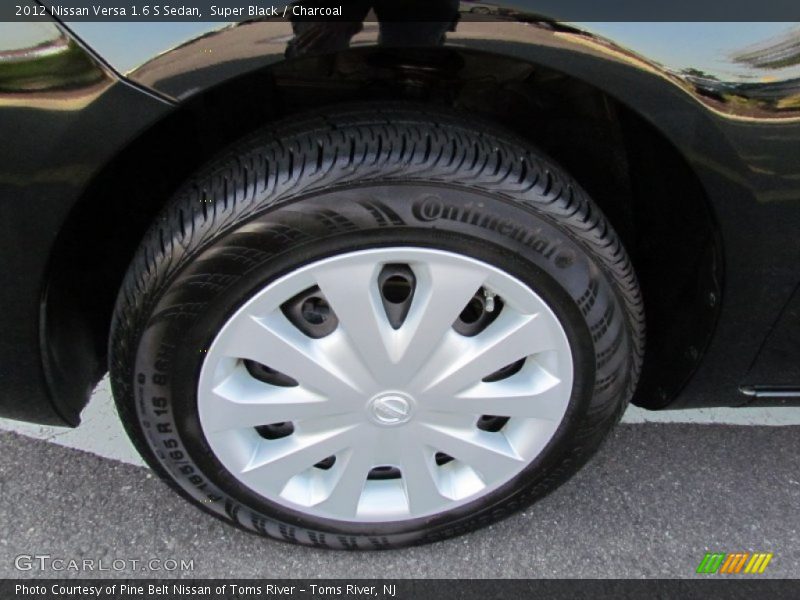 Super Black / Charcoal 2012 Nissan Versa 1.6 S Sedan