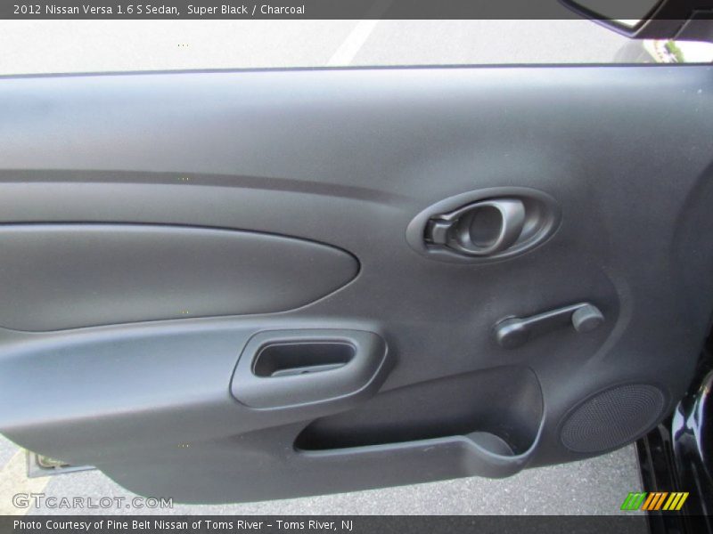 Super Black / Charcoal 2012 Nissan Versa 1.6 S Sedan