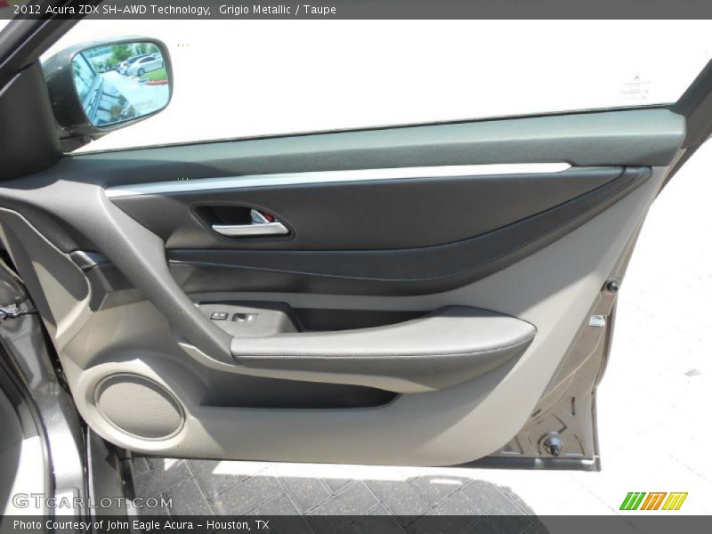 Door Panel of 2012 ZDX SH-AWD Technology