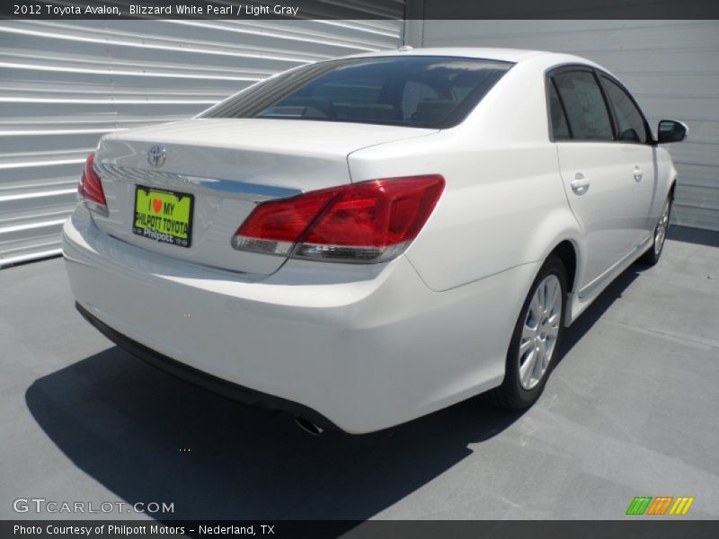 Blizzard White Pearl / Light Gray 2012 Toyota Avalon