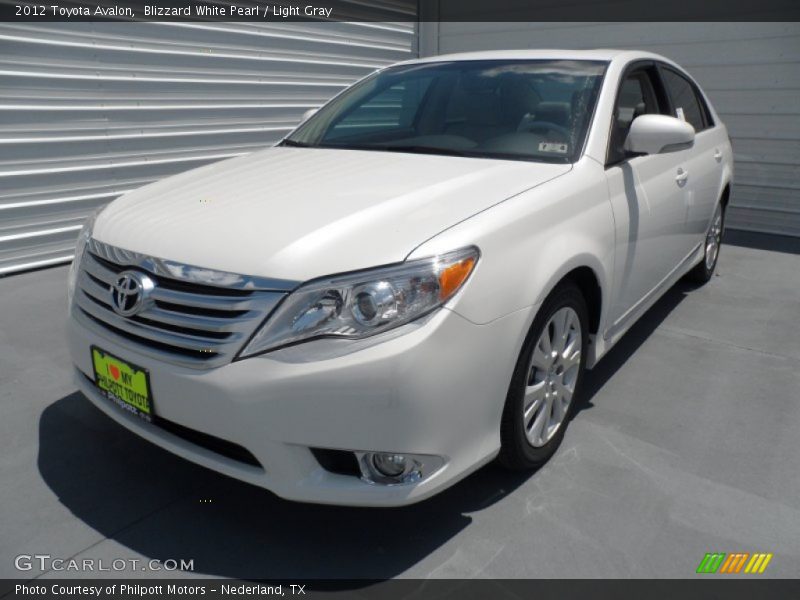 Blizzard White Pearl / Light Gray 2012 Toyota Avalon