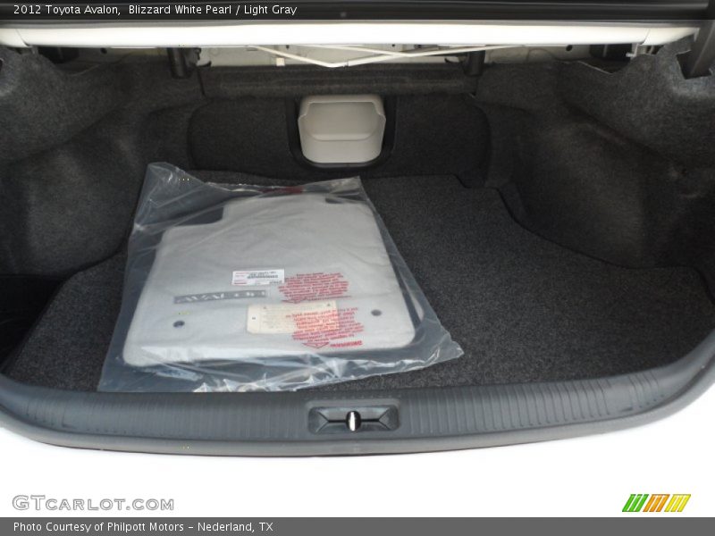 Blizzard White Pearl / Light Gray 2012 Toyota Avalon