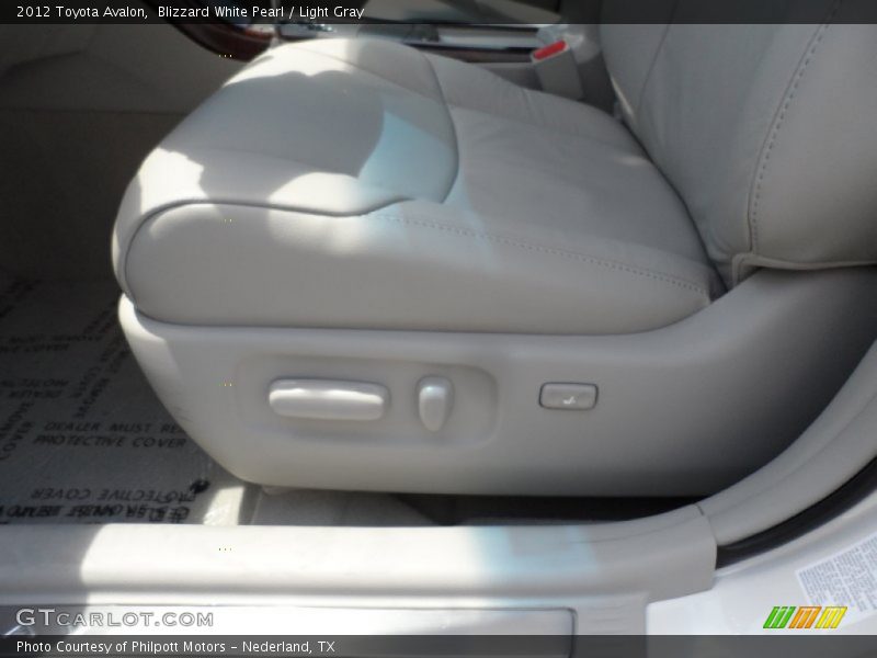 Blizzard White Pearl / Light Gray 2012 Toyota Avalon