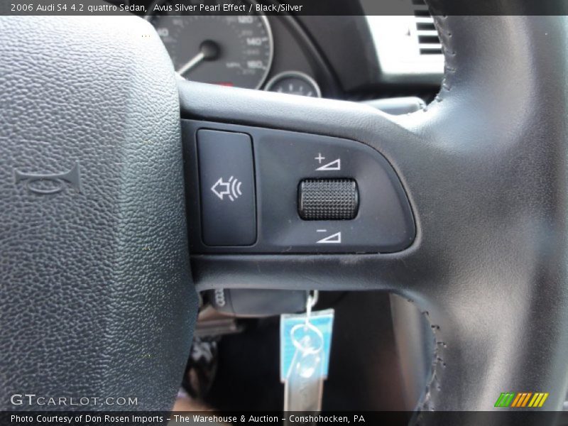 Controls of 2006 S4 4.2 quattro Sedan