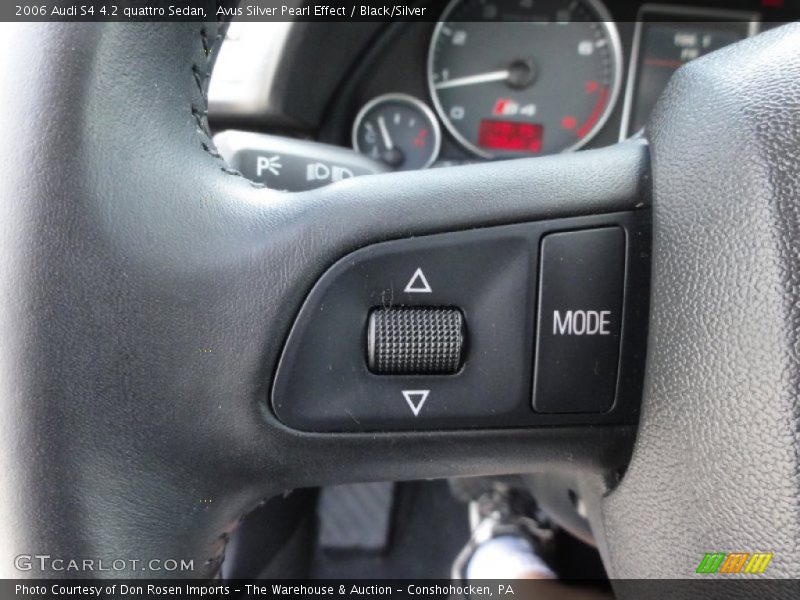 Controls of 2006 S4 4.2 quattro Sedan
