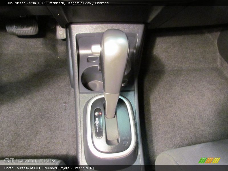 Magnetic Gray / Charcoal 2009 Nissan Versa 1.8 S Hatchback