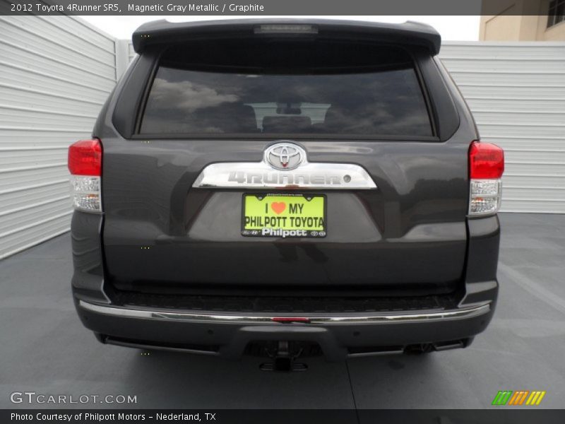 Magnetic Gray Metallic / Graphite 2012 Toyota 4Runner SR5