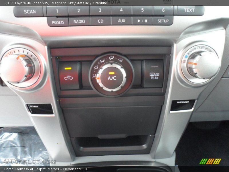 Magnetic Gray Metallic / Graphite 2012 Toyota 4Runner SR5