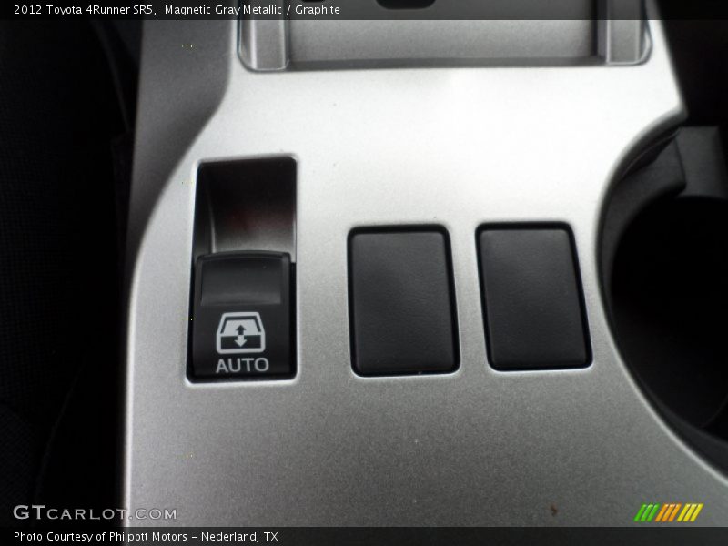 Magnetic Gray Metallic / Graphite 2012 Toyota 4Runner SR5