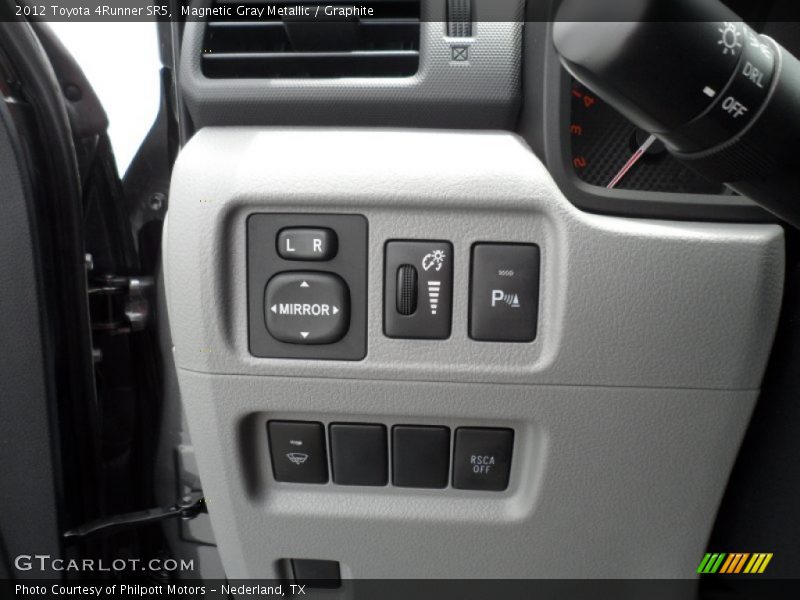 Magnetic Gray Metallic / Graphite 2012 Toyota 4Runner SR5