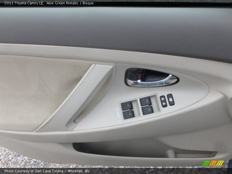 Aloe Green Metallic / Bisque 2011 Toyota Camry LE